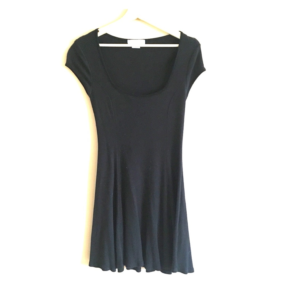 Ribbed scoop neck LBD!